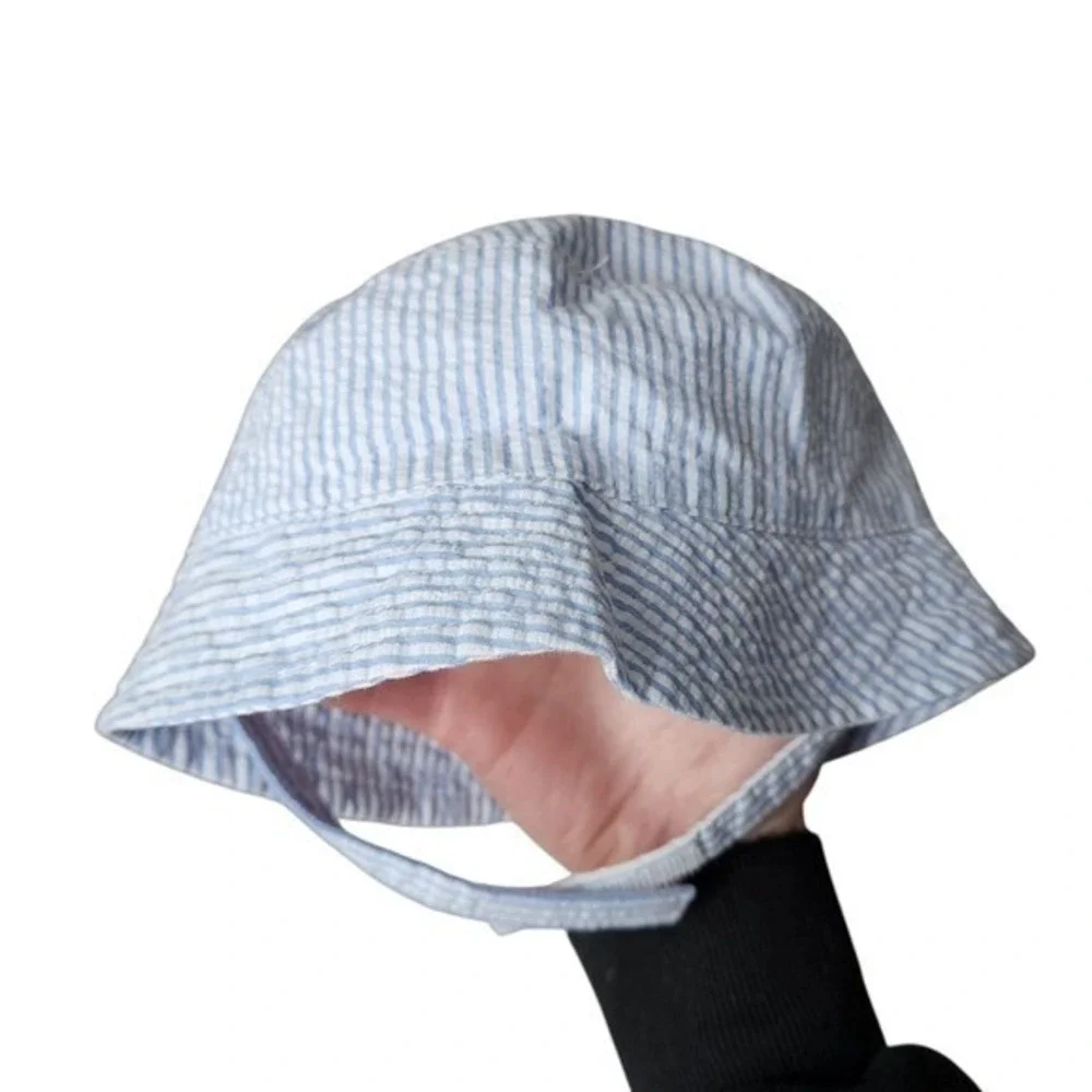 JANIE &‎ JACK Seersucker Striped infant Bucket Hat 3-6M